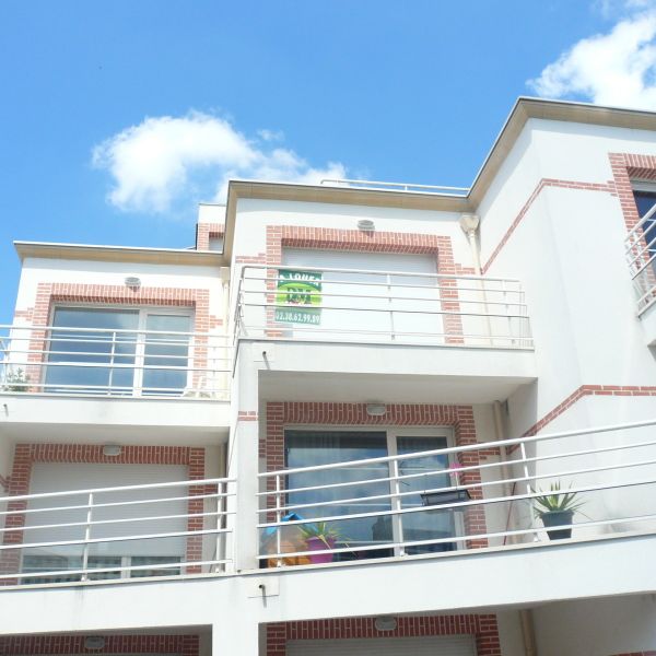 Location Appartement 1 Pièce 24 m² - Photo 1