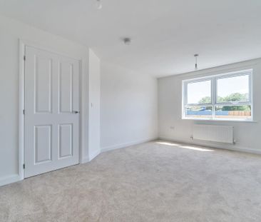 4 bedroom detached house to rent - Photo 6