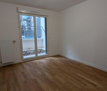 location Appartement T3 DE 62.3m² À COURBEVOIE - Photo 2