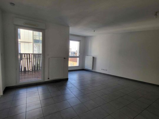 Location Appartement 2 pièces 47m² LYON 7ème - Photo 1