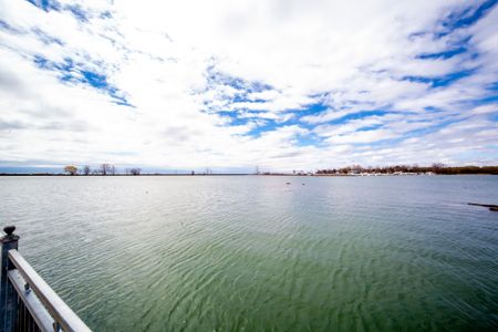 For Lease - 29 Steamboat Way, Whitby, Ontario - Photo 3