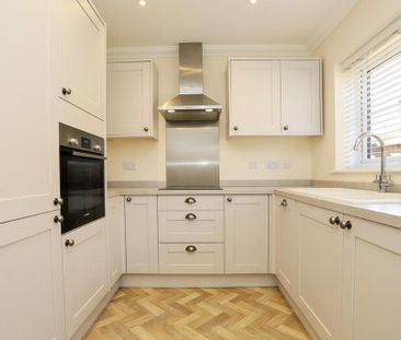 3 bedroom detached house to rent - Photo 3