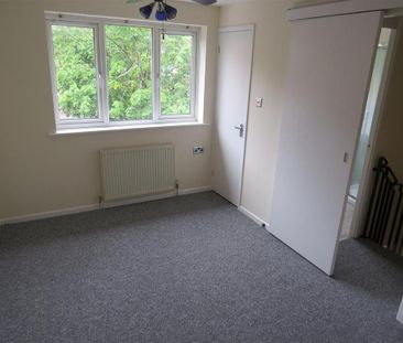 1 bedroom terraced house to rent - Photo 2