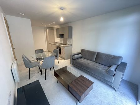 2 bedroom Flat To Rent - Photo 4