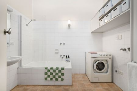 Stylish 60s space with retro elegance - Photo 2