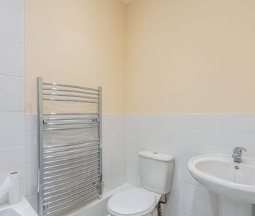 1 bedroom apartment to rent North Street, Emsworth, PO10 - Photo 2