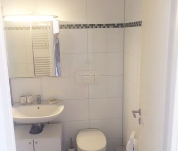 Modern möblierte Wohnung in Monheim - Foto 1