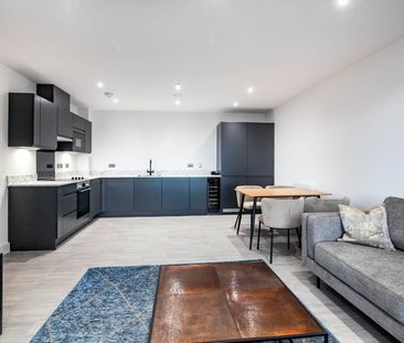2 Bed Flat, Kew Bridge Road, TW8 - Photo 1