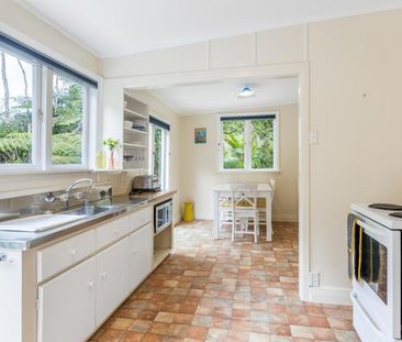 Cute cottage in bush setting - Photo 3