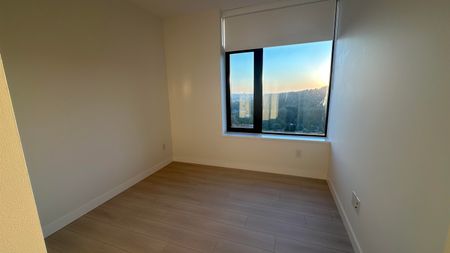 626 Claremont Street #2005, Coquitlam, BC V3J0T1 - Photo 2