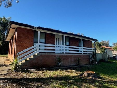 3 Bedroom Home - Photo 4