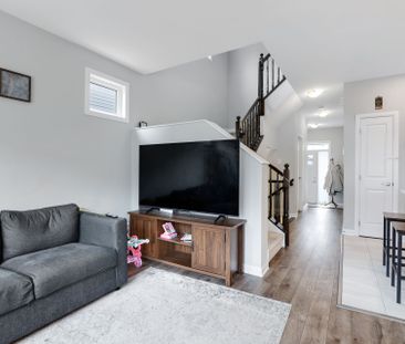 For Lease - 318 GUPPY Grove, Orleans - Cumberland and Area, Ontario - Photo 4