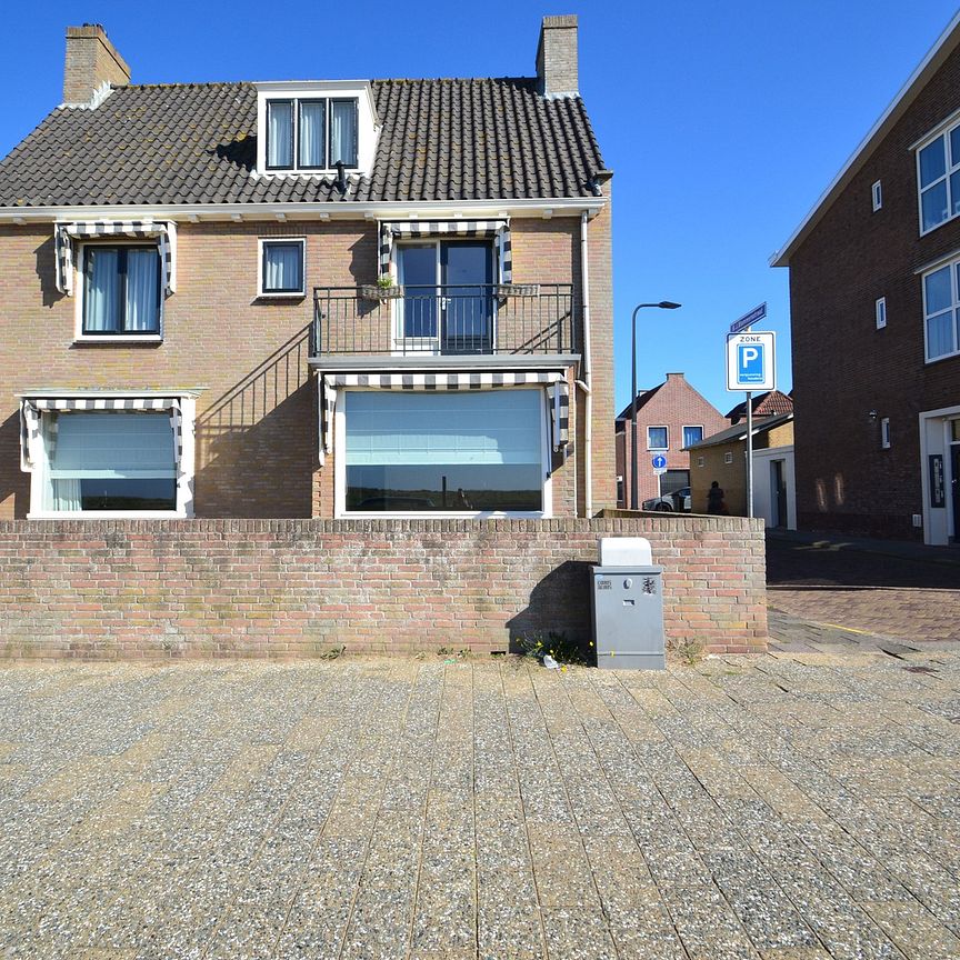 Te huur: B.J. Blommersstraat 2, 2225 HL Katwijk - Foto 1