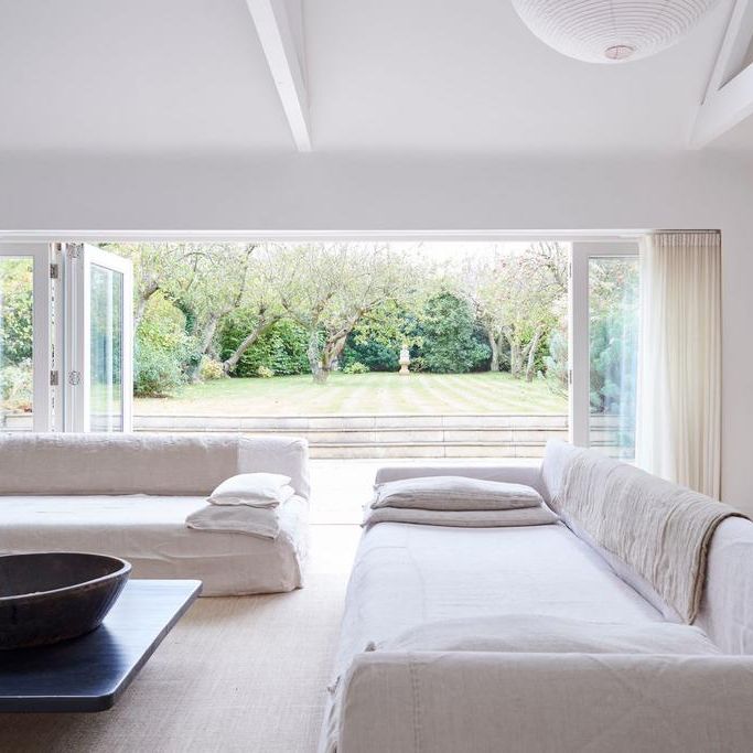 5 bedroom detached house to rent - Photo 1