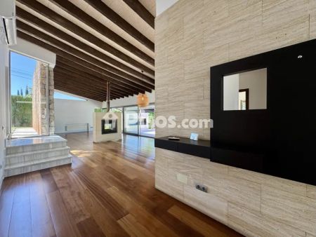 Chalet unifamiliar en alquiler en Carrer de l'Alzina - Photo 2