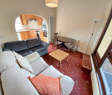 6 bedroom house to rent - Photo 1