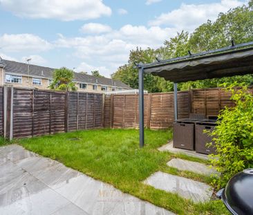 Heathfield, Crawley, RH10 - Photo 4