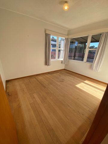 Welcome to 48 Links Avenue. - Photo 5