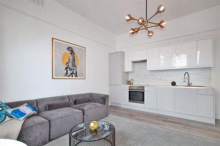 2 bedroom ground floor flat to rent - Photo 3