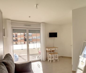 Studio 1 pièce de 23 m² à Nice (06300) - Photo 1