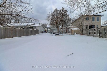 For Lease - 5 Bellefontaine Street, Toronto, Ontario - Photo 3