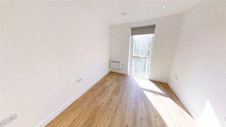 3 bedroom Flat To Rent - Photo 4