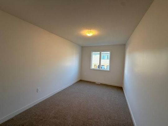 For Lease - 24 Oak Forest Common Crescent, Cambridge, Ontario - Photo 1