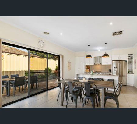 4/67 Osborne St, Flora Hill, Vic 3550 - Photo 5