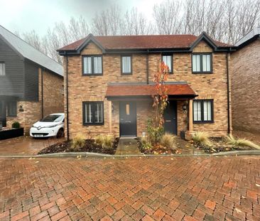 2 bedroom semi-detached house to rent - Photo 4