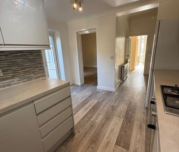 4 Bed Terraced House, Wearside Road, SE13 - Photo 6