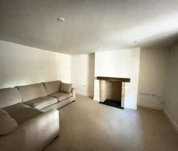 2 bedroom semi-detached house to rent - Photo 2
