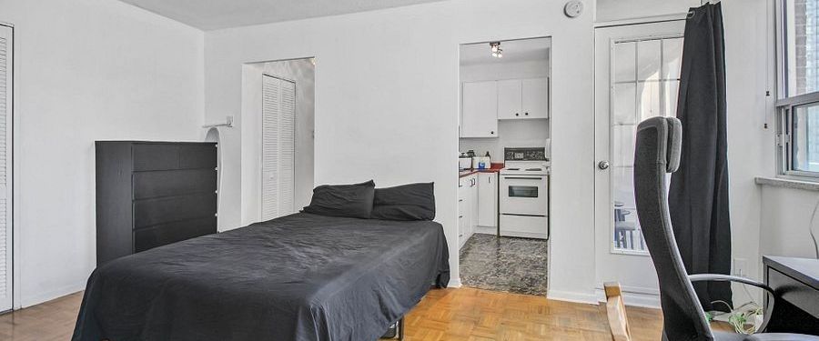 For Lease - 30 Gloucester Street, Toronto, Ontario - Photo 1