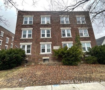 MODERN 2 BED/1 BATH NEAR UNIVERSITY OF WINDSOR+HYDRO - Photo 4