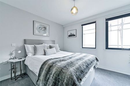 A spacious one double bedroom apartment. - Photo 2