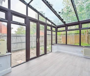 3 bedroom detached house to rent - Photo 4