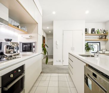 302/101C Lord Sheffield Circuit, Penrith - Photo 2