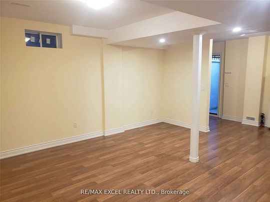 For Lease - 585 McGregor Farm Trail Unit# Lower Level, Newmarket, Ontario - Photo 1