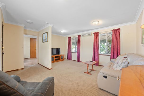 Three Bedroom Home in Cooloongup - Photo 1