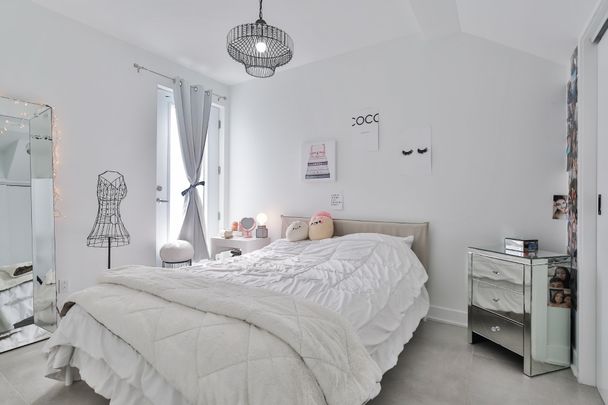 Rue Hutchison, H2V 4A1, Montréal - Photo 1