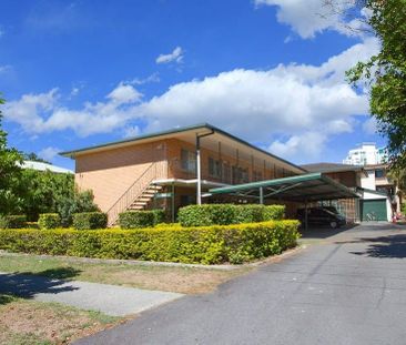 2/161 Muir Street, Labrador QLD 4215 - Apartment For Rent | Domain - Photo 3