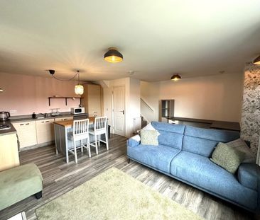 Kings Seat Place, Maddiston - Photo 2