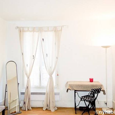 Logement à Paris, Location meublée - Studio T1 - Porte De Saint-ouen, Batignolles - Ternes (PA-4329) - Photo 1