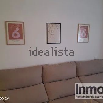 Alquiler de piso en Calle Jesús López Rizo - Photo 1