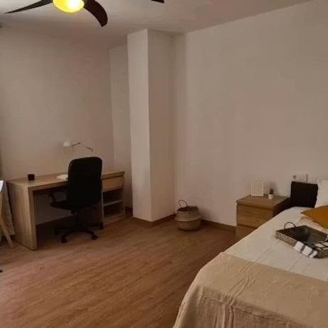 Avinguda de lOest, Valencia, Valencian Community 46001 - Photo 1