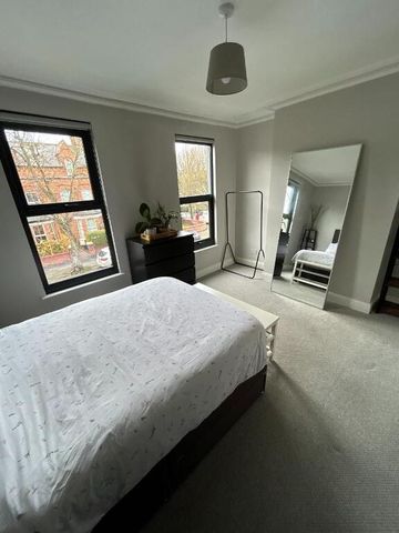 42 Delhi Street, Belfast, BT7 3AL - Photo 4