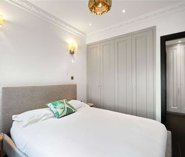 Stunning two bedroom, two bathroom first floor flat overlooking gar... - Photo 4