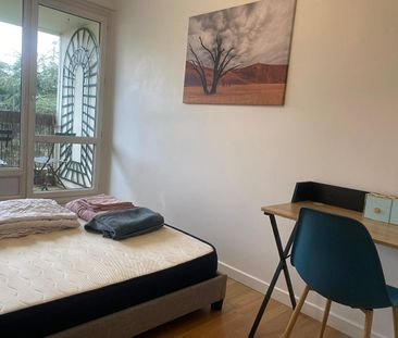 Location Appartement 4 pièces 71m² - Photo 2