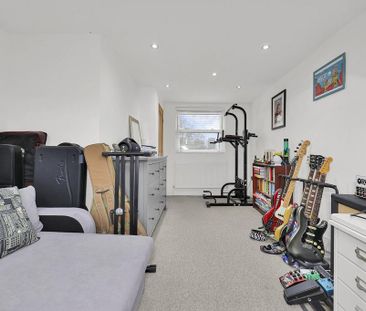 3 bedroom terraced house to rent - Photo 4