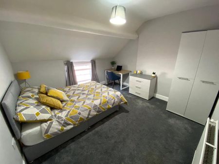 7 bedroom terraced house to rent - Photo 2