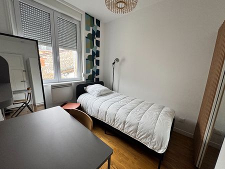 Location Appartement 1 pièce 12m² - Photo 3